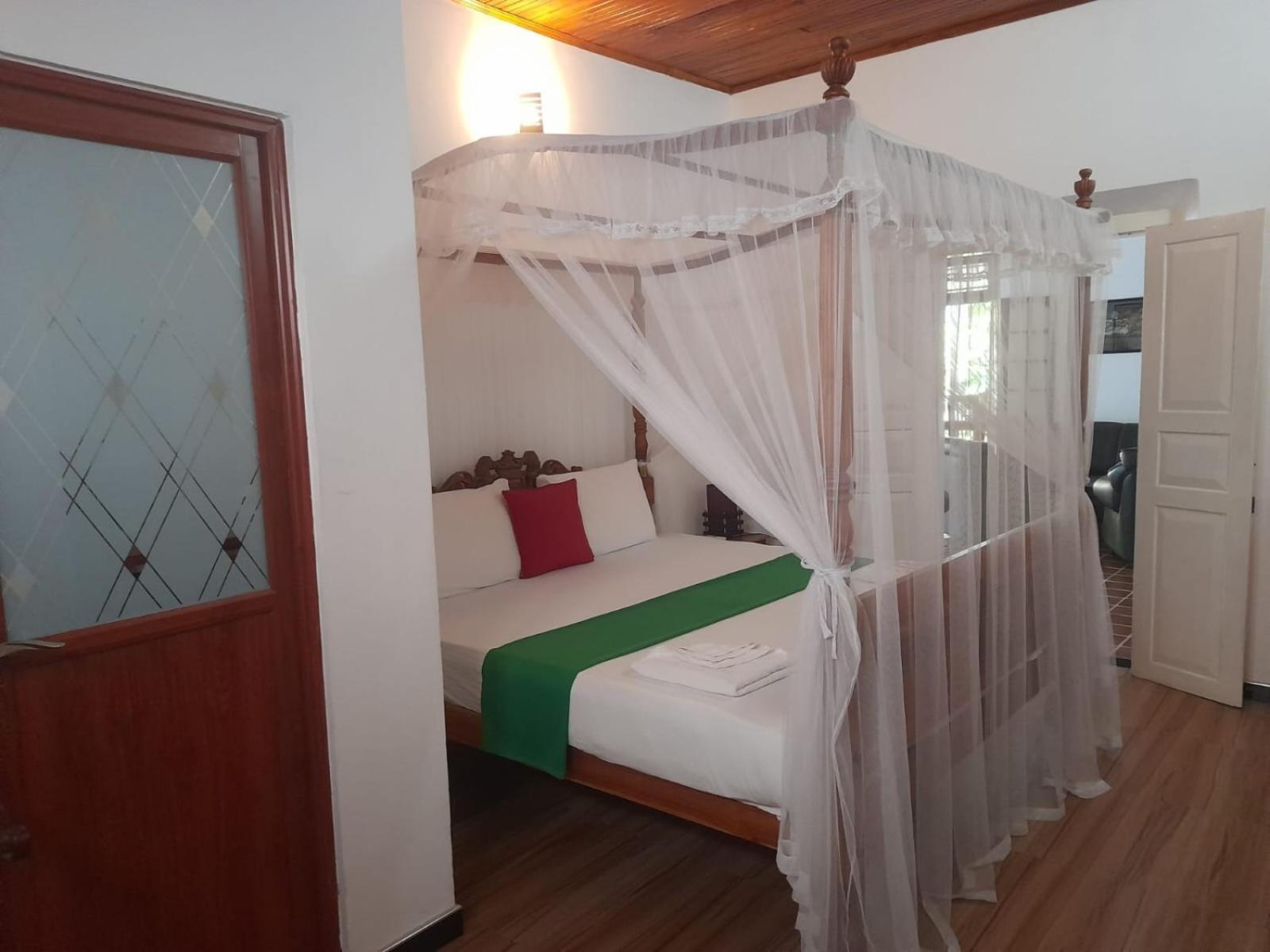 Tranquility Guest House Hikkaduwa Eksteriør bilde